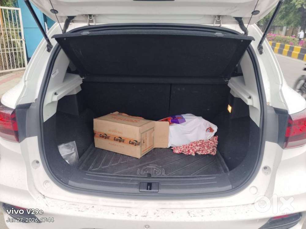 Mg Astor Zs Vti-tech Cvt Sharp, 2024, Petrol