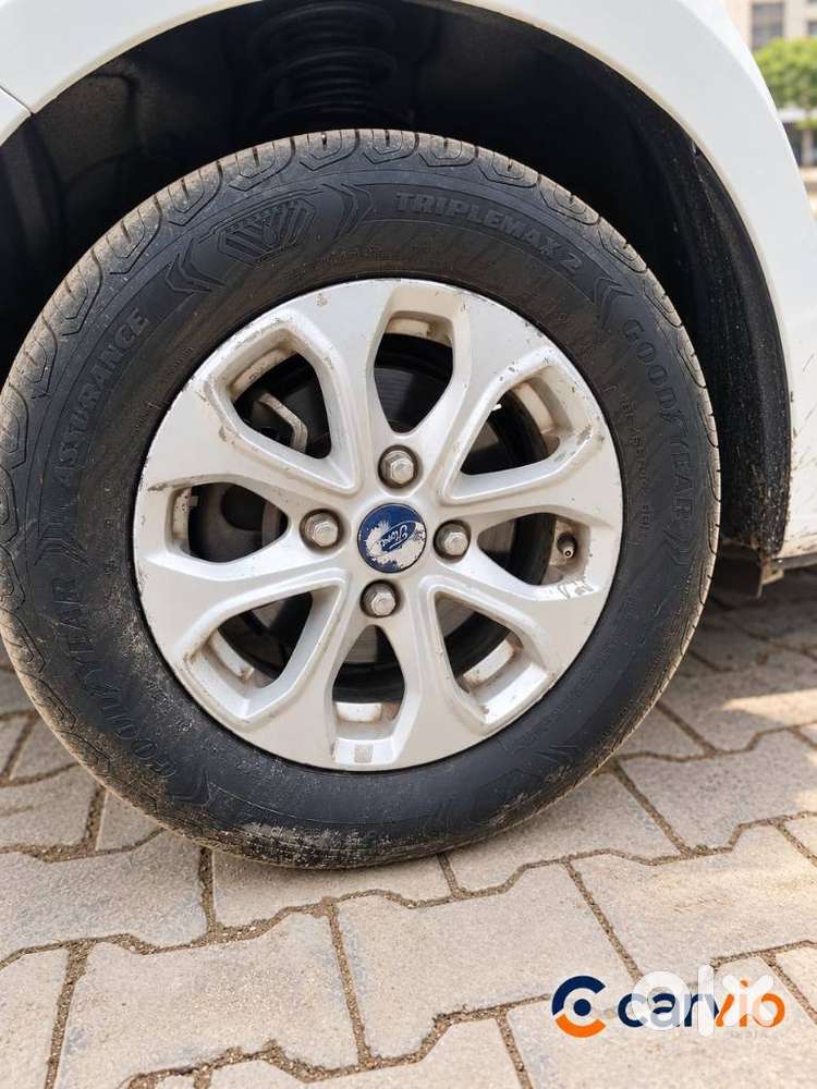 Ford Aspire Titatinium Blu Ti-vct, 2016