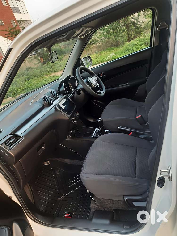 Maruti Suzuki Swift Vvt Vxi, 2021, Petrol