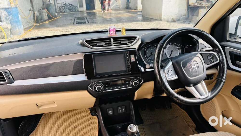 Honda Amaze 2022 Petrol Well Maintained