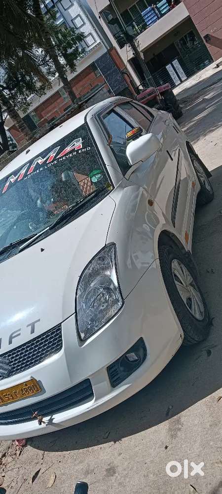 Maruti Suzuki Dzire 1.2 Vxi 2016