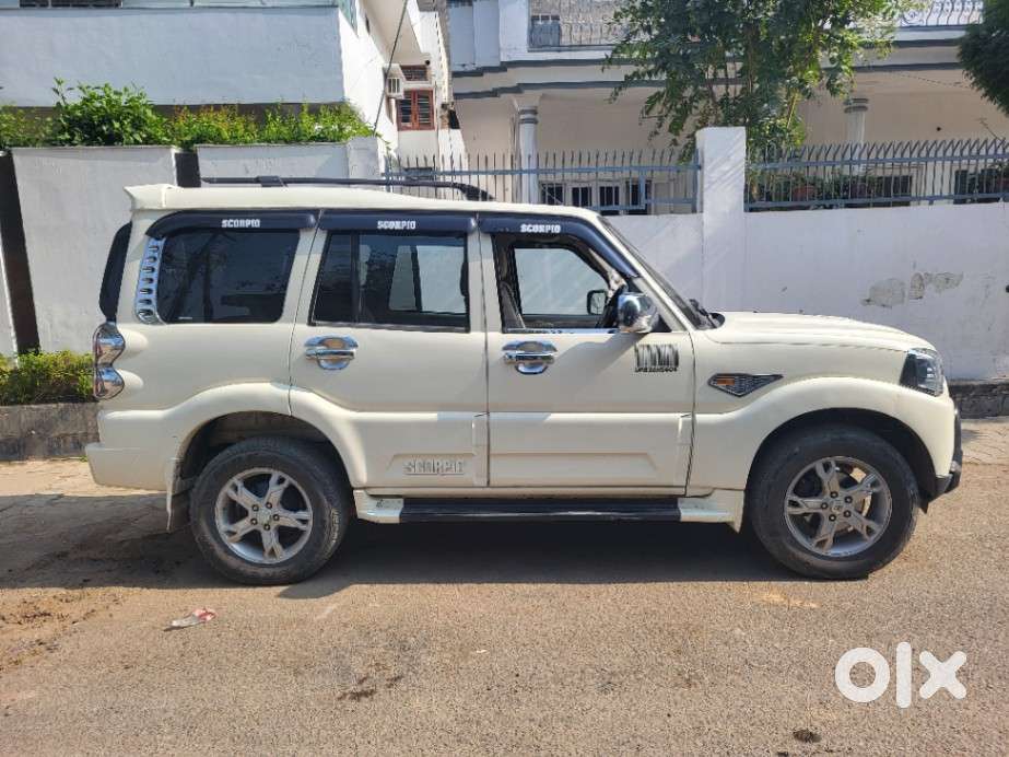 Mahindra Scorpio S10, 2016, Diesel