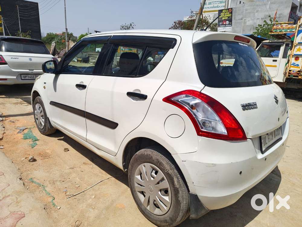 Maruti Suzuki Swift Lxi Option, 2015, Petrol