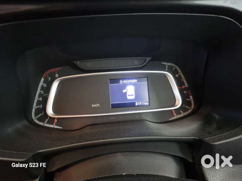 Kia Sonet 2023 1.0 Htk Plus Imt Turbo