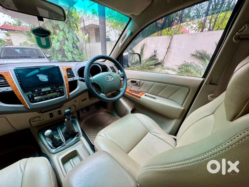Toyota Fortuner Diesel 2011