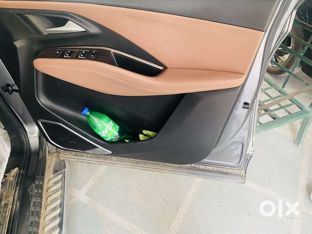 Mg Hector Plus Sharp Pro 1.5 Turbo Petrol Cvt 6 Str, 2024, Petrol