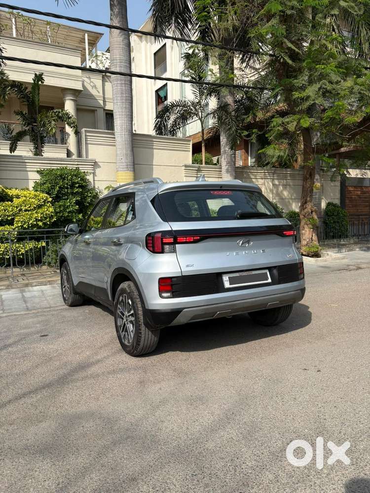 Hyundai Venue 1.0 Sx (o) Turbo Dct, 2023, Petrol