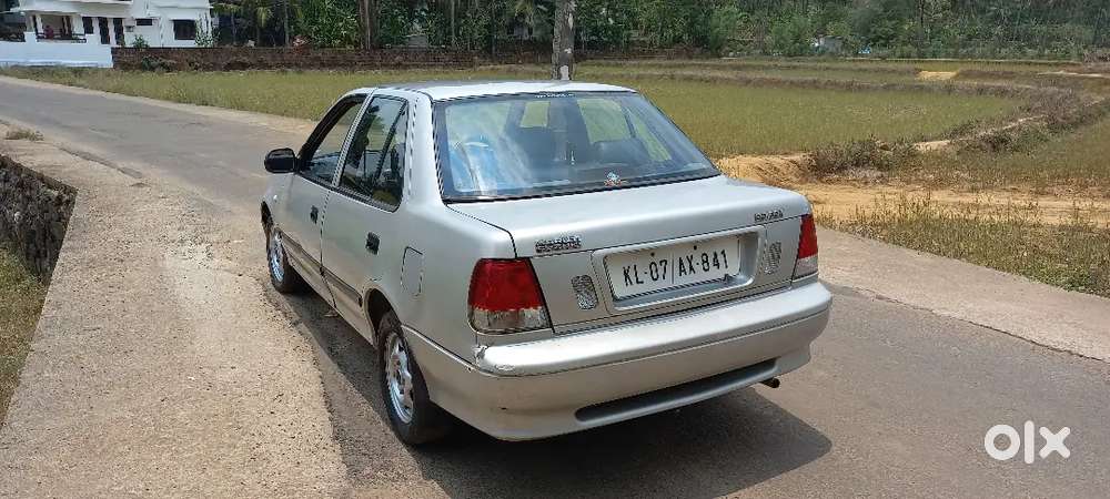 Maruti Esteem Lxi 2005 Km Driven