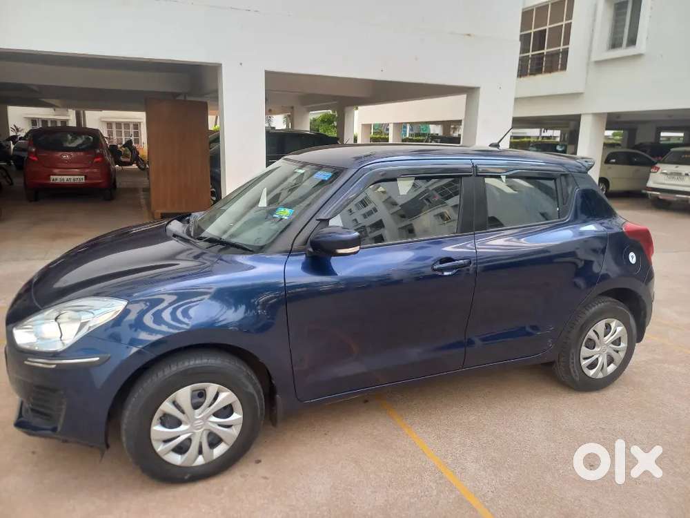 Maruti Swift Nov 2022, Vxi Petrol, Automatic, Less Used , Blue