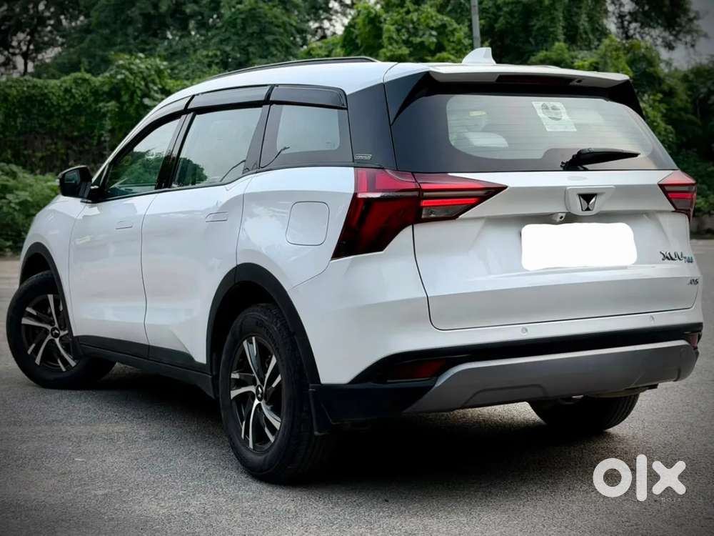 Mahindra Xuv700 2.0 Ax 5 Petrol Mt 7 Str, 2024, Petrol