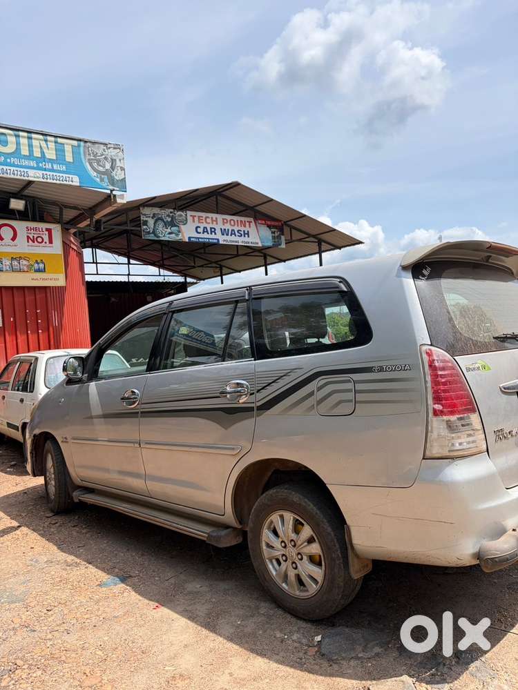 Toyota Innova Diesel 2011