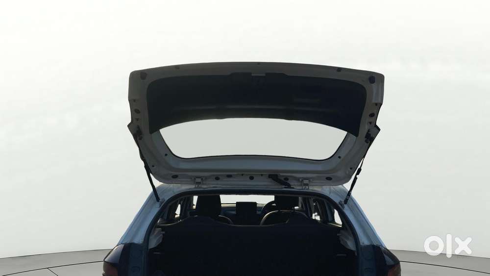 Tata Altroz Xe Petrol, 2022, Petrol