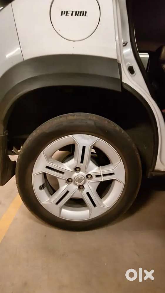 Renault Kiger 2023 Petrol 27000 Km Driven Soorum History