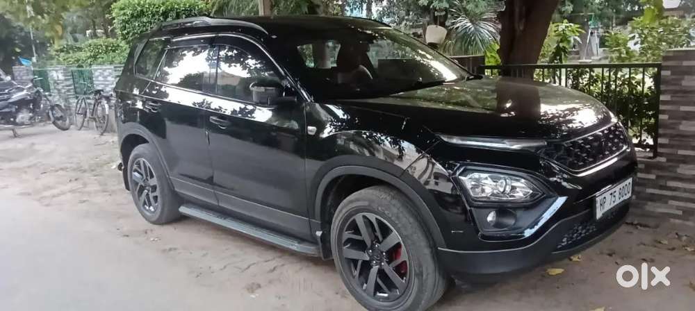 Tata Safari Top Model Dark Red
