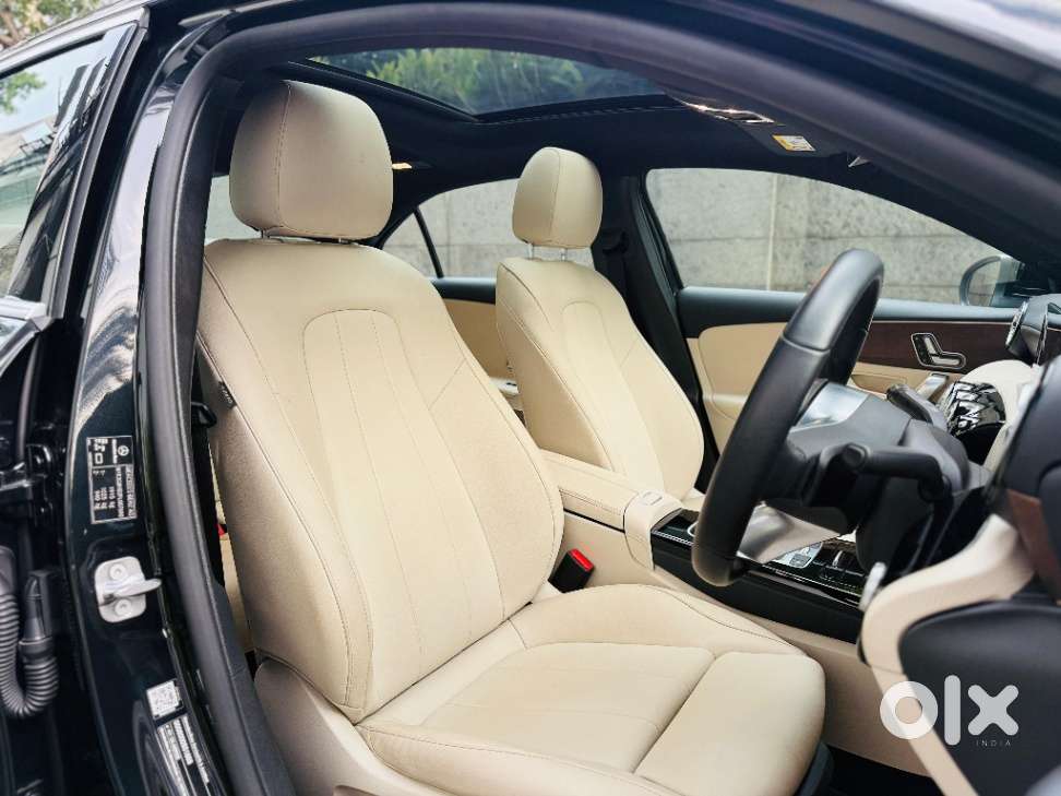 Mercedes-benz A-class Limousine 1.3 A 200, 2023, Petrol