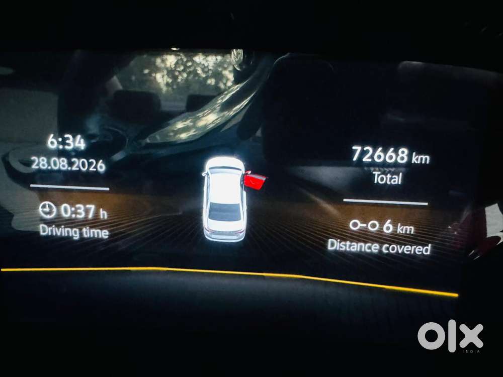 Skoda Slavia Style 1.0l Tsi At, 2022, Petrol
