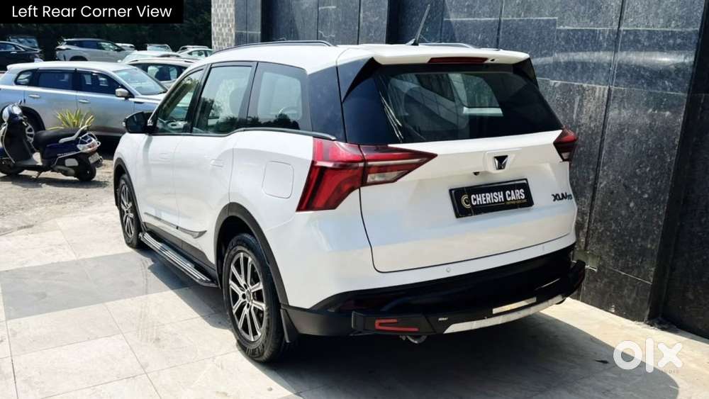 Mahindra Xuv700 Mx Petrol Mt 5 Str (e), 2023, Petrol