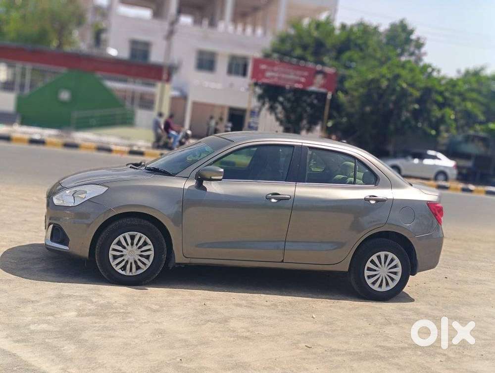 Maruti Suzuki Dzire Vdi Amt, 2017, Diesel