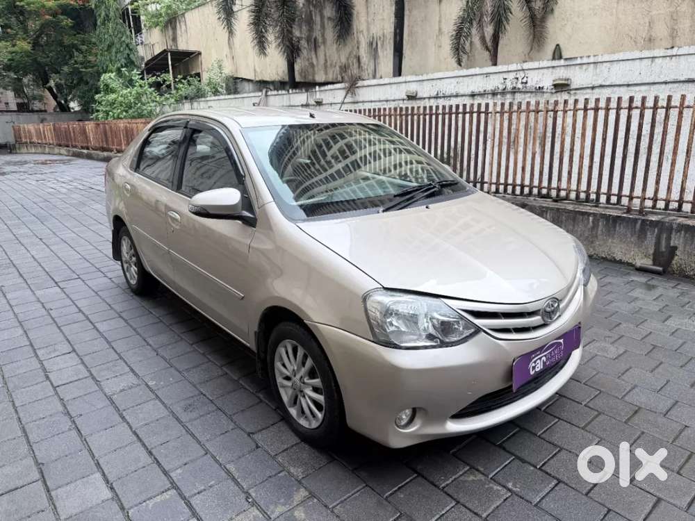 Toyota Etios 1.5 V, 2013, Petrol