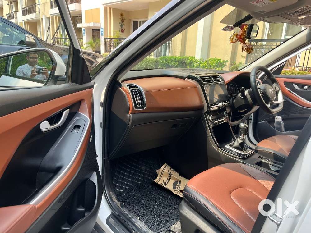 Hyundai Alcazar Platinum 2024 (excellent Condition)