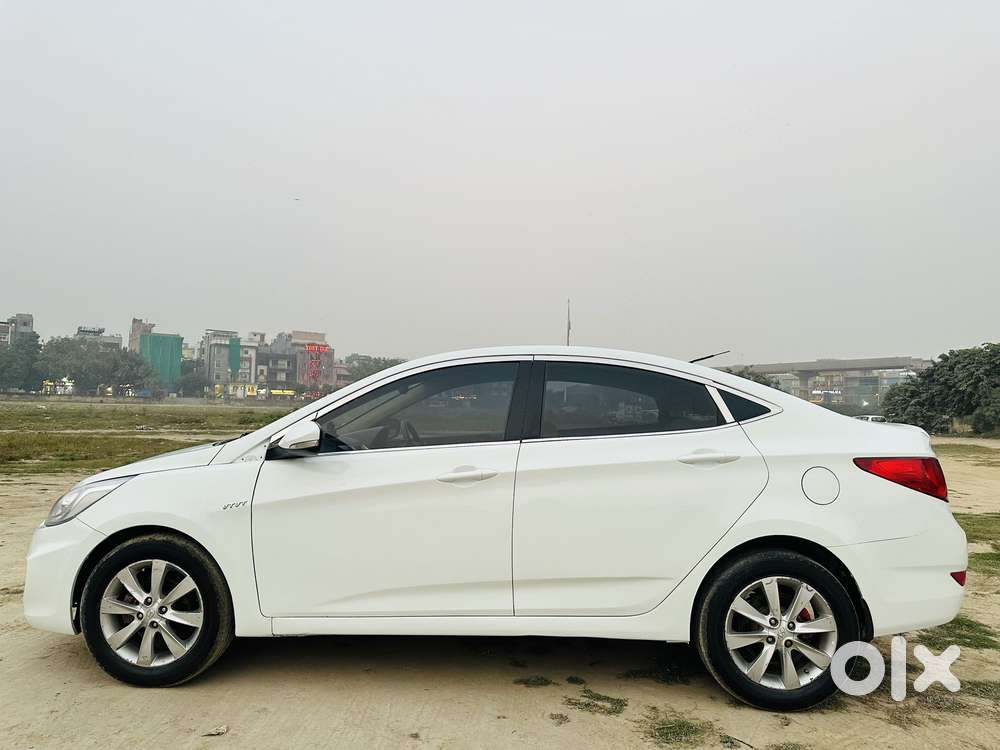 Hyundai Fluidic Verna 1.6 Vtvt Sx, 2013, Petrol