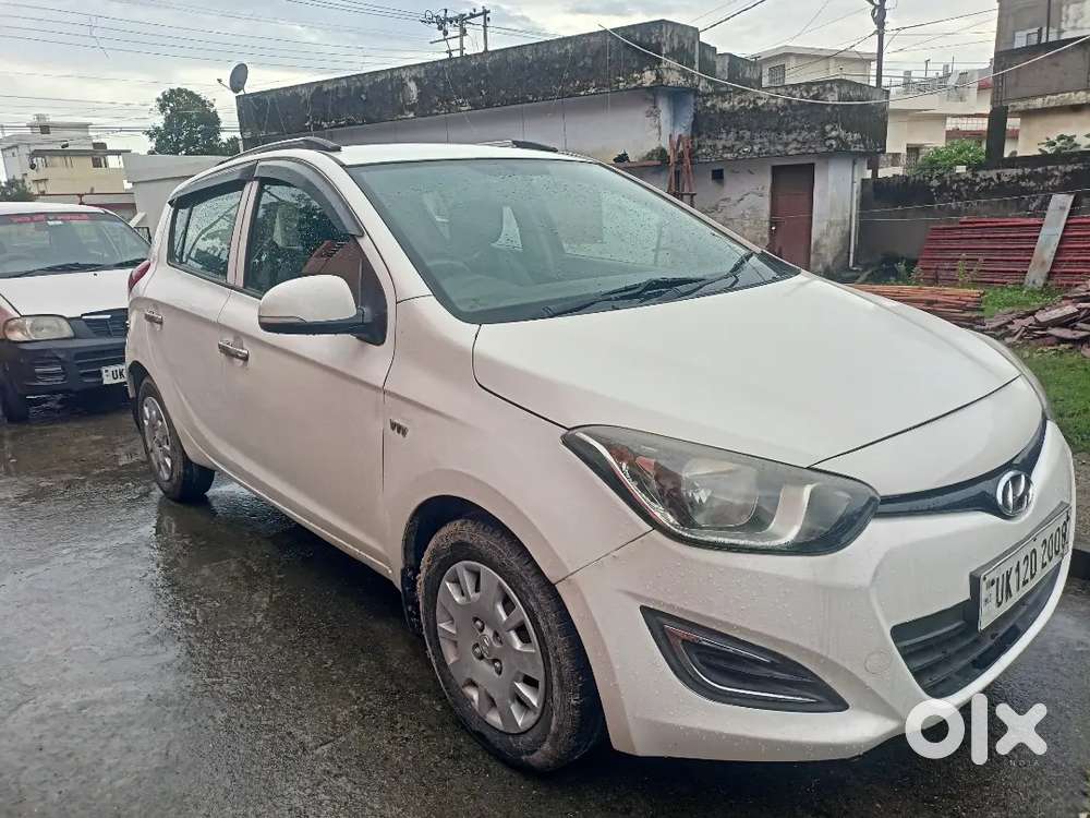 Hyundai I20 Magna Petrol 2012