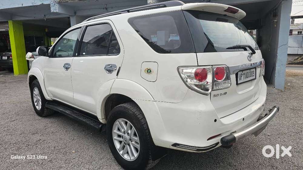 Toyota Fortuner 3.0 4x2 Mt, 2013