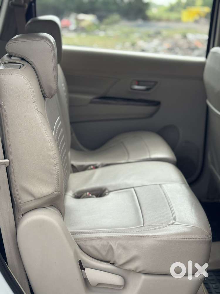 Maruti Suzuki Ertiga 2022-2023 Vxi Cng, 2022, Cng & Hybrids