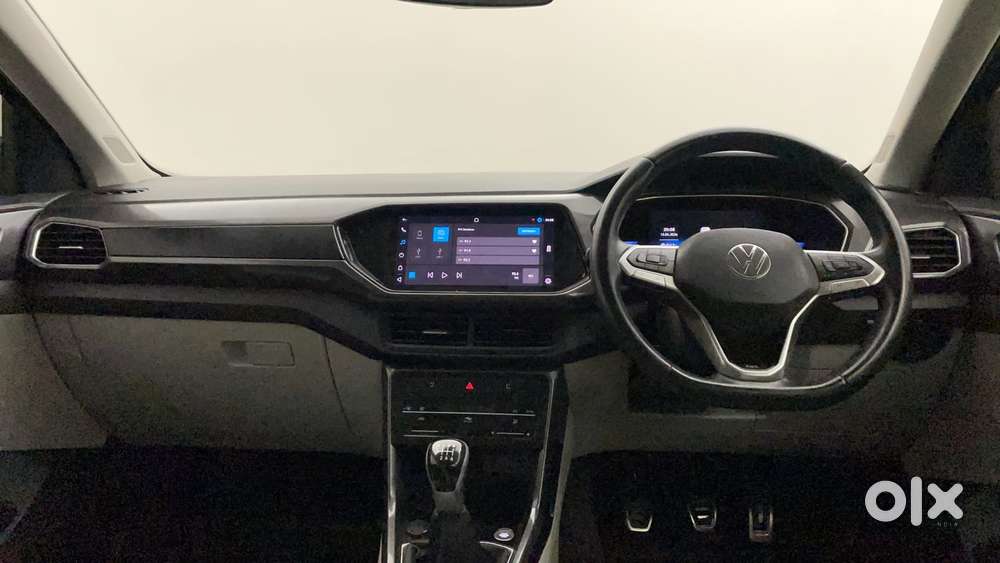 Volkswagen Taigun Topline 1.0 Tsi Mt (electric Seats), 2022, Petrol