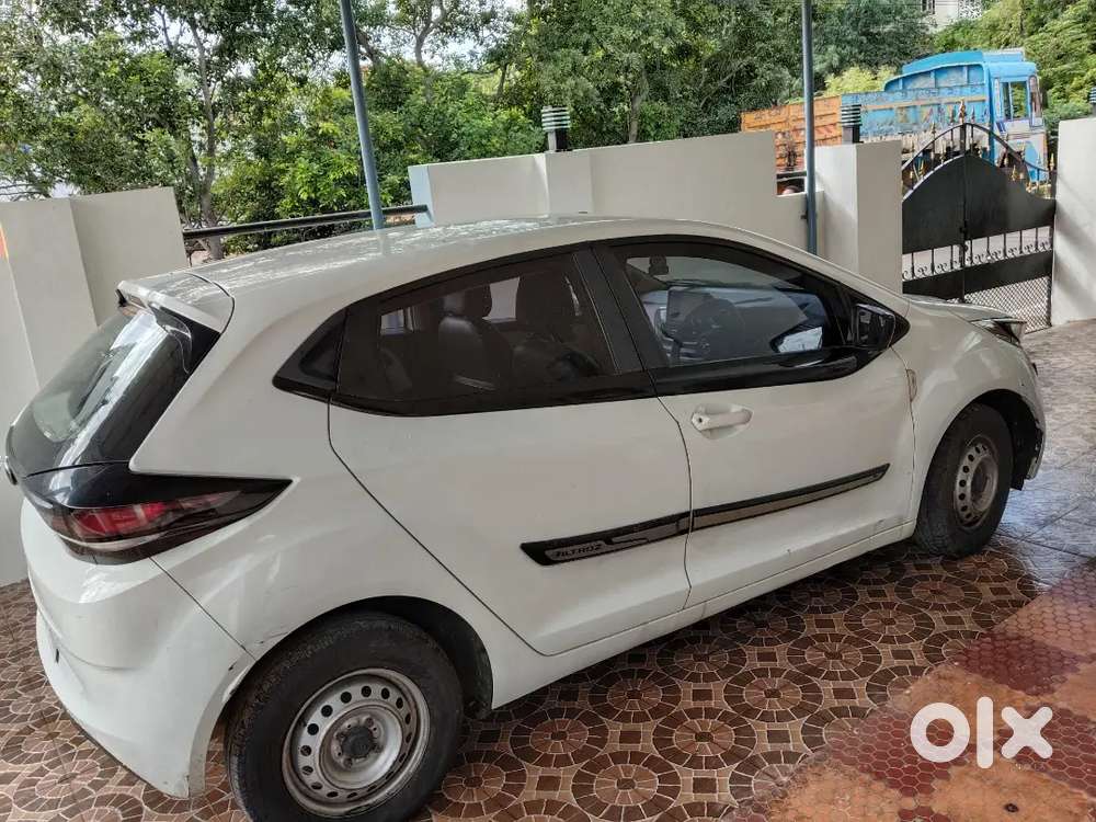 Tata Altroz 2021 Lpg 126000 Km Driven