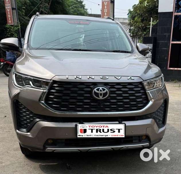 Toyota Innova Hycross 2.0 Vx (o) Hybrid 7 Str, 2024, Petrol