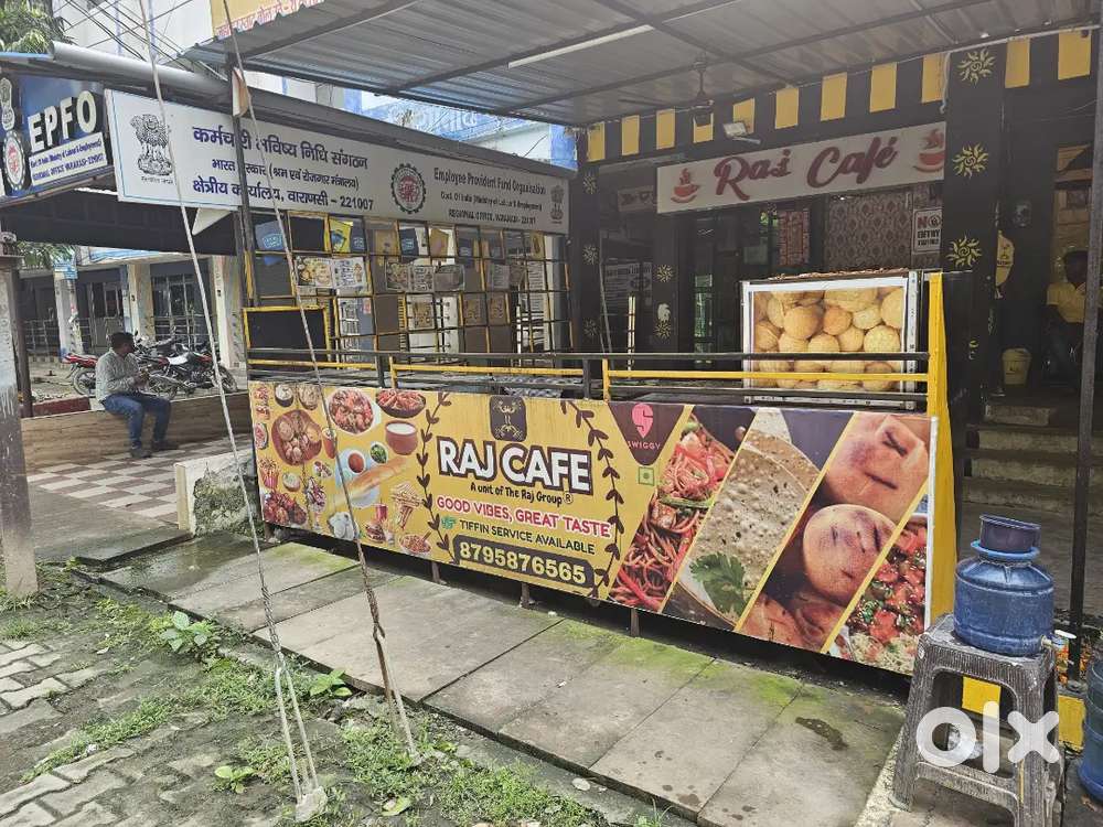 Helper in cafe purpose