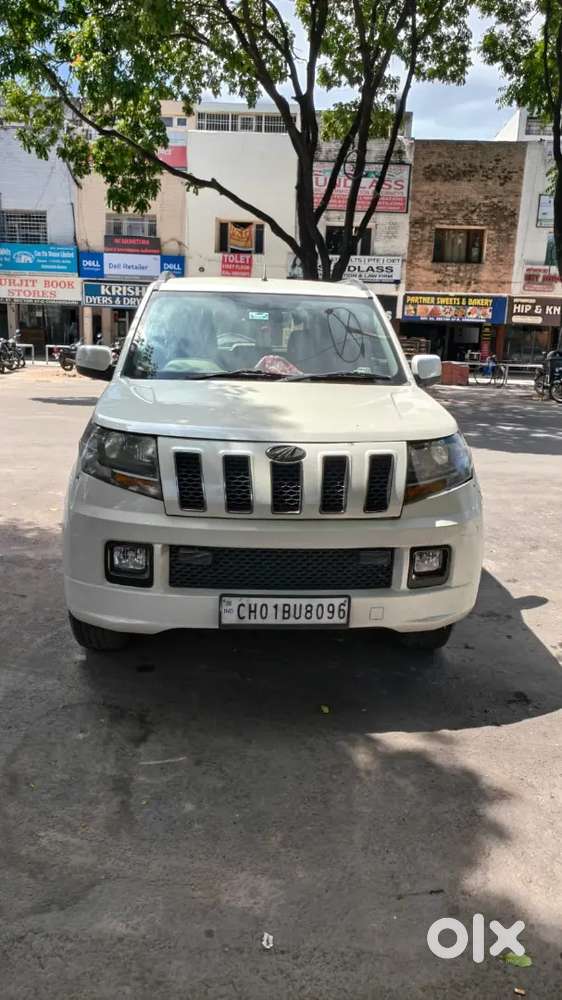 Mahindra Tuv 300 2018