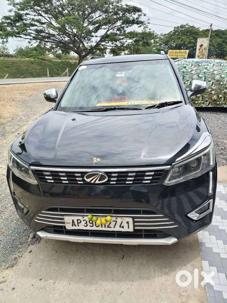 Mahindra Xuv300 W8 Option Dual Tone Diesel, 2023, Diesel