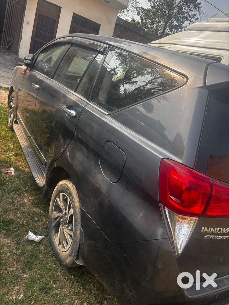 Toyota Innova Crysta