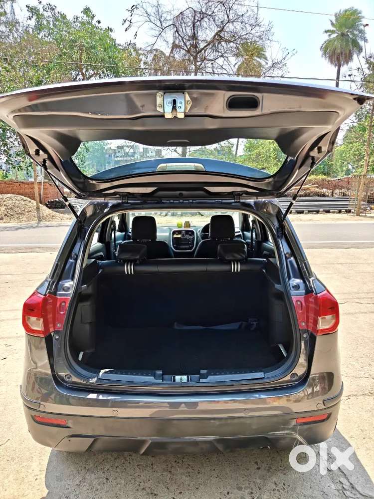 Vitara Brezza Vdi (0) Dec. 2016 Model,grey Color.up70 Dp & 72000 Kms