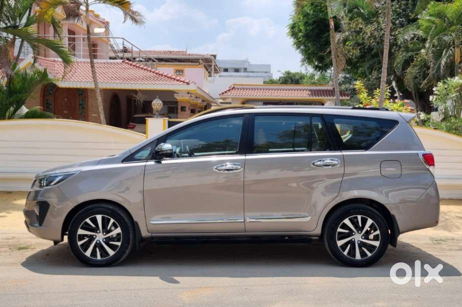 Toyota Innova Crysta 2.4 Z 7 Str, 2022, Diesel