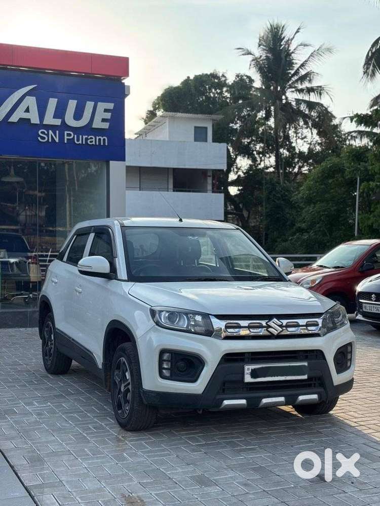 Maruti Suzuki Brezza 1.5 Lxi Smart Hybrid, 2020, Petrol