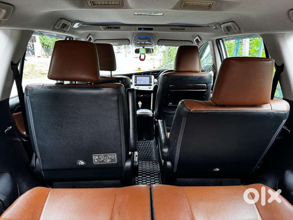 Toyota Innova Crysta 2.8 Zx At, 2022, Diesel