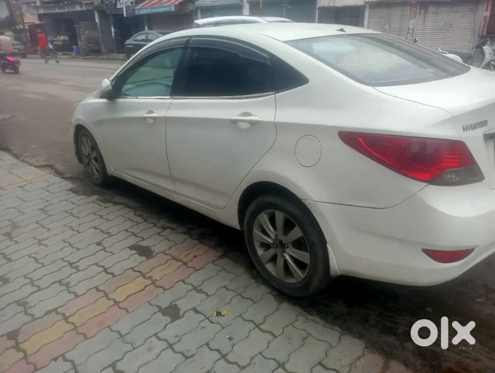 Hyundai Verna Crdi Manual 2012