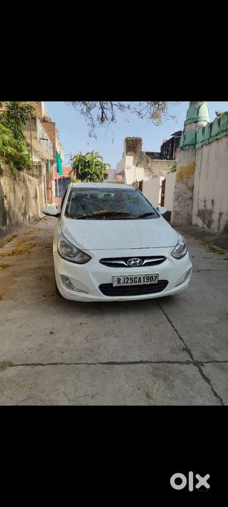 Hyundai Verna 1.5 Sx 2012