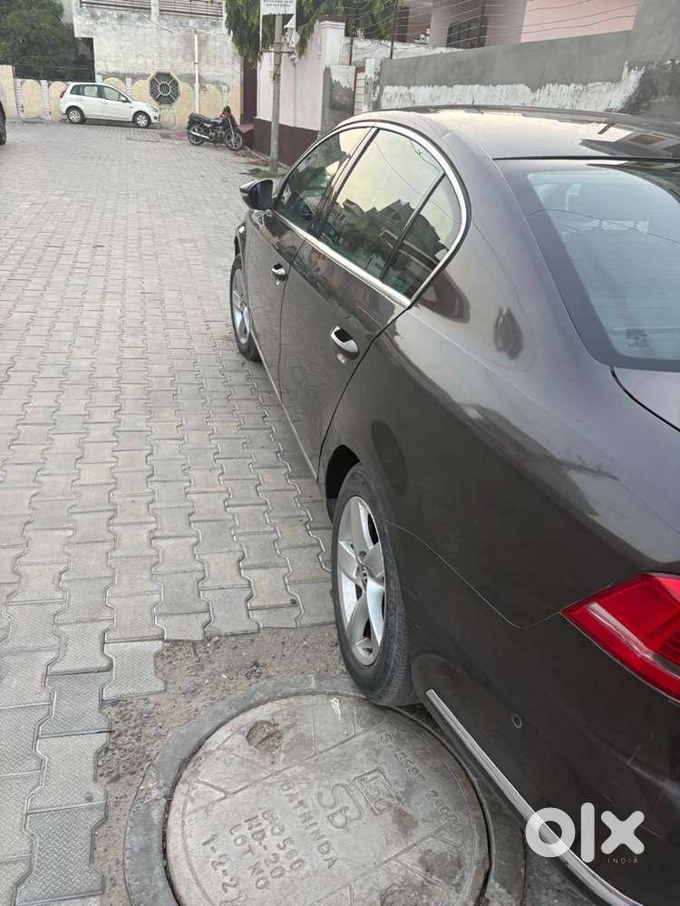 Volkswagen Passat 2012 Diesel 92000 Km Driven