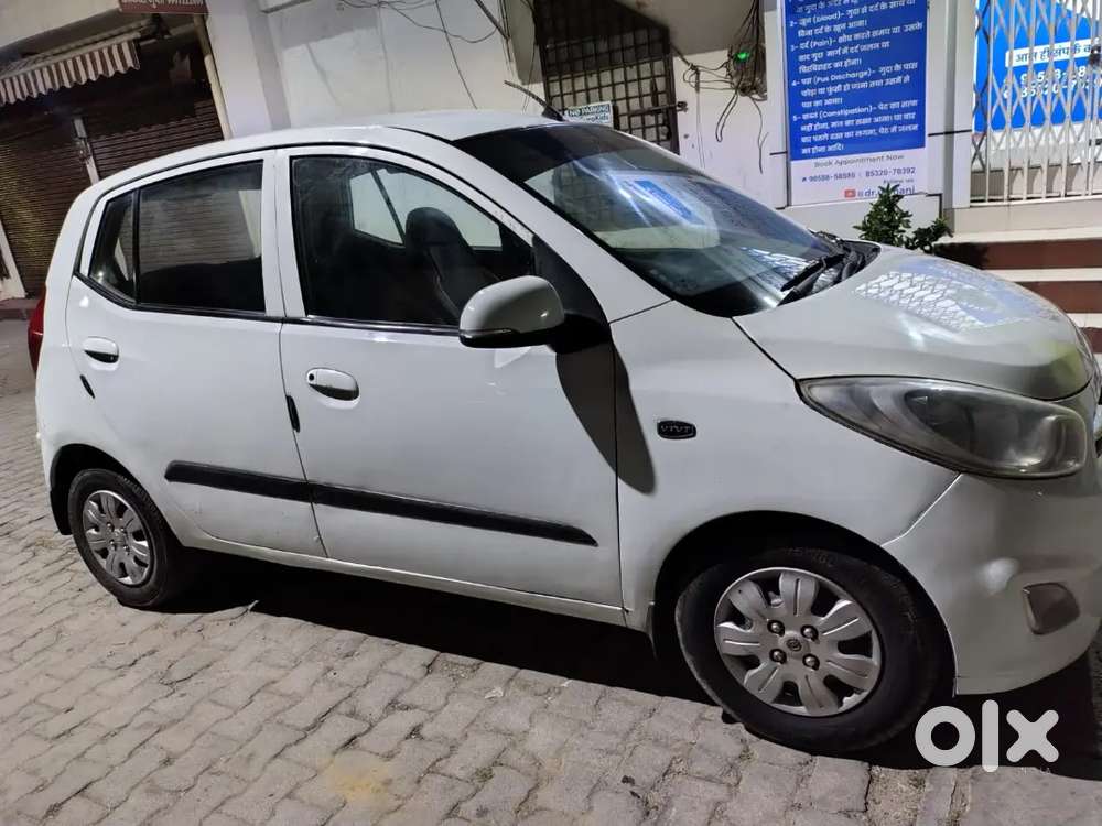 Hyundai I10 Sportz 2012