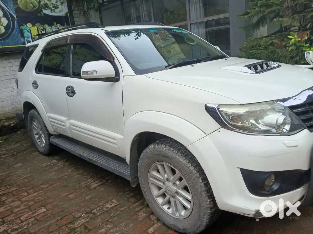 Toyota Fortuner 3.0 Automatic November 2013