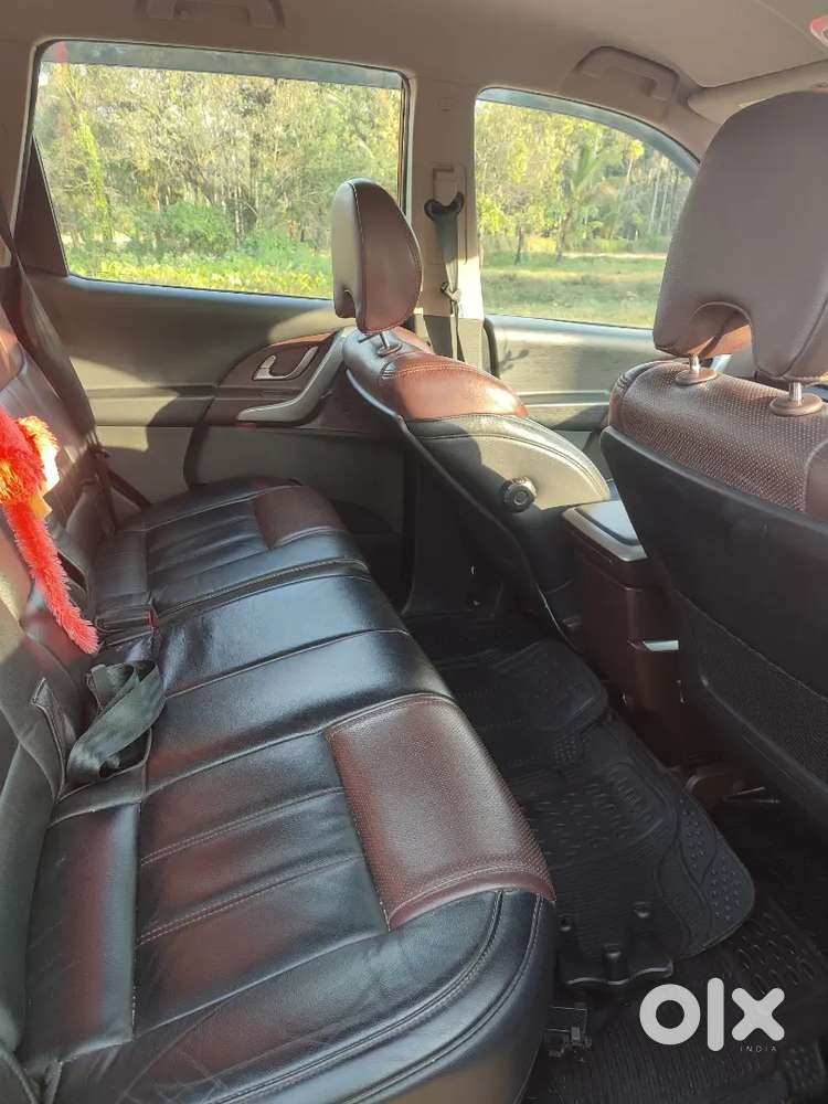 Mahindra Xuv500 2014 Diesel 45000 Km Driven