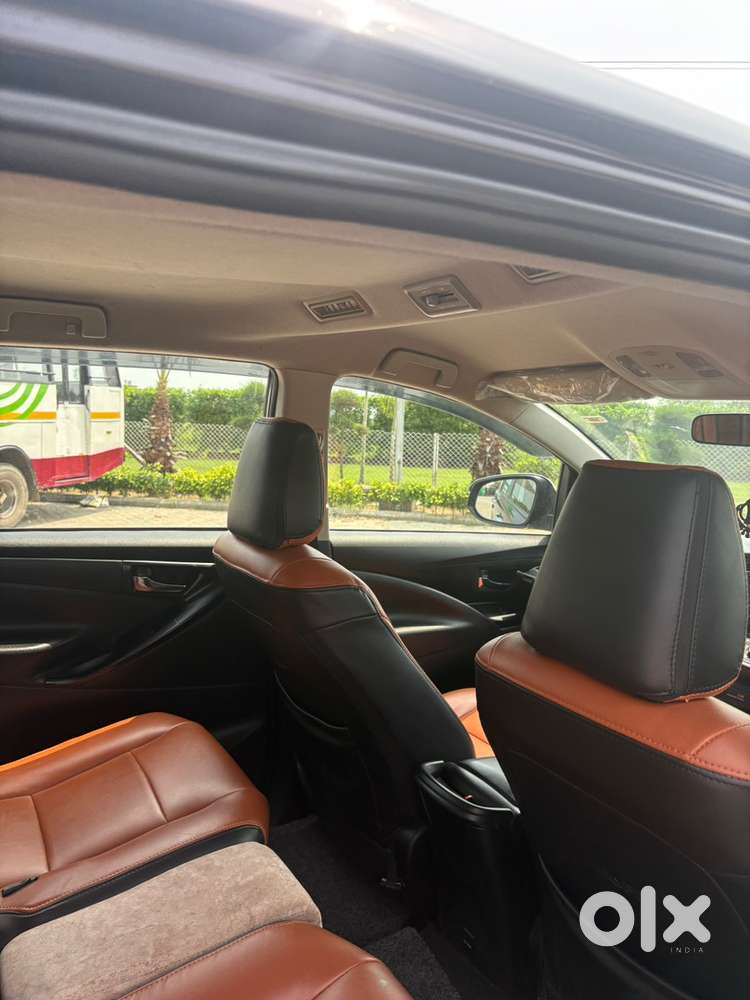 Toyota Innova Crysta 2019