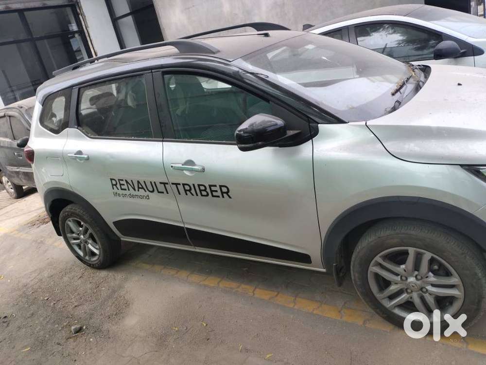 Renault Triber Rxz, 2024, Petrol