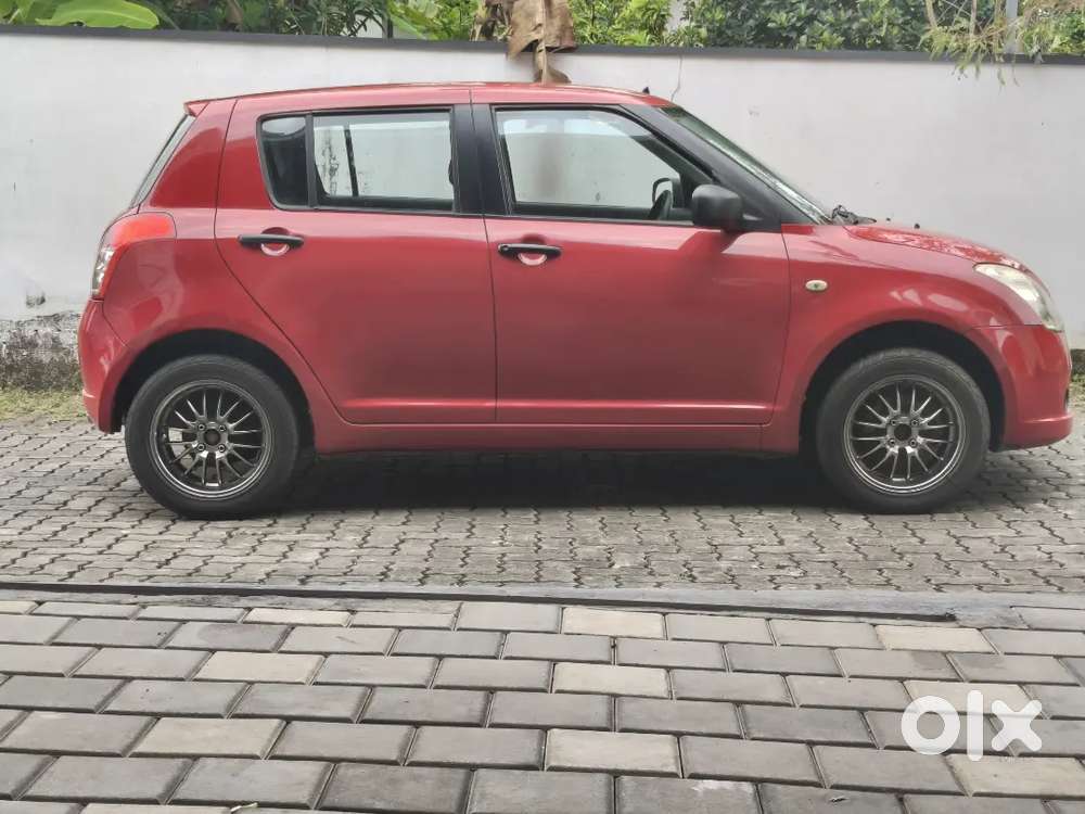 Maruti Suzuki Swift Petrol 2005