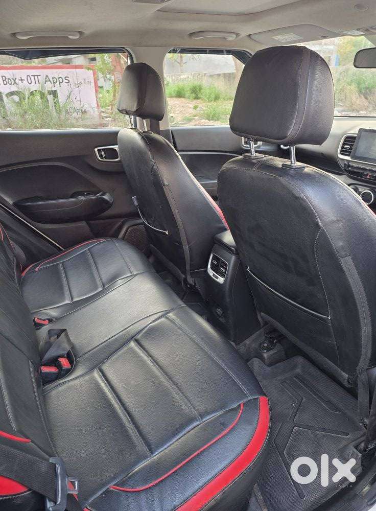 Hyundai Venue Sx (o) Mt 1.5 Diesel, 2021, Diesel