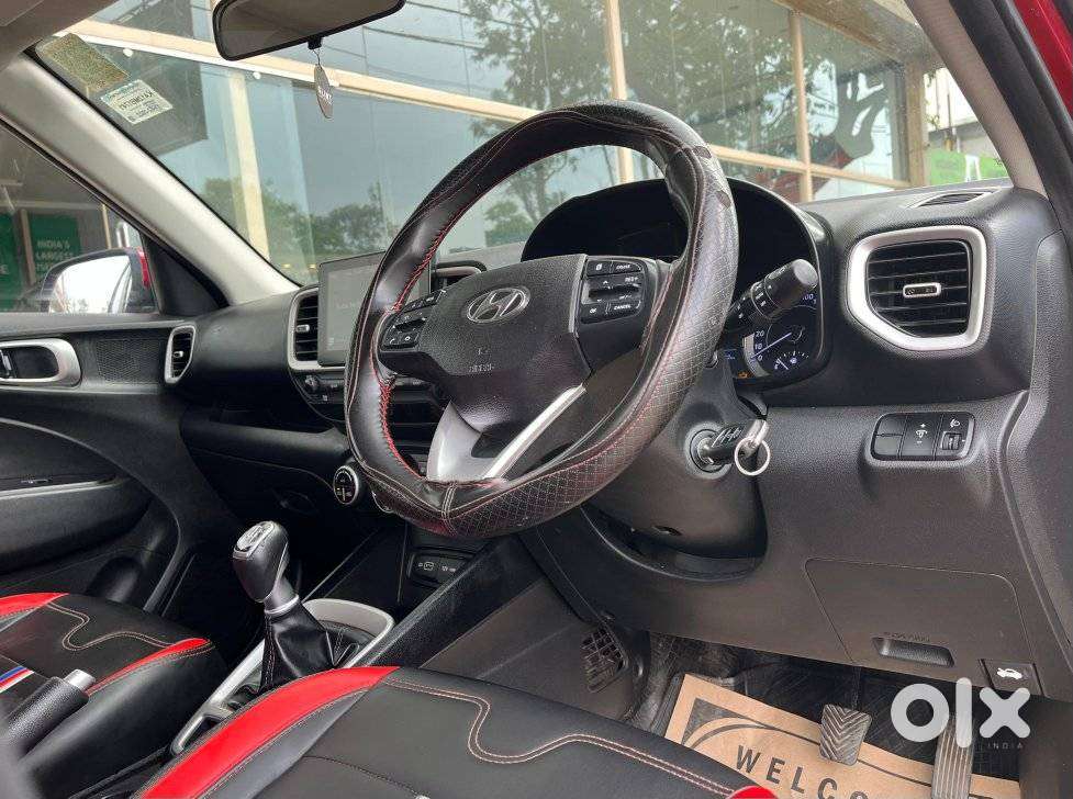 Hyundai Venue 1.0 Sx Turbo Imt, 2022, Petrol